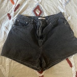 Levi’s high loose shorts